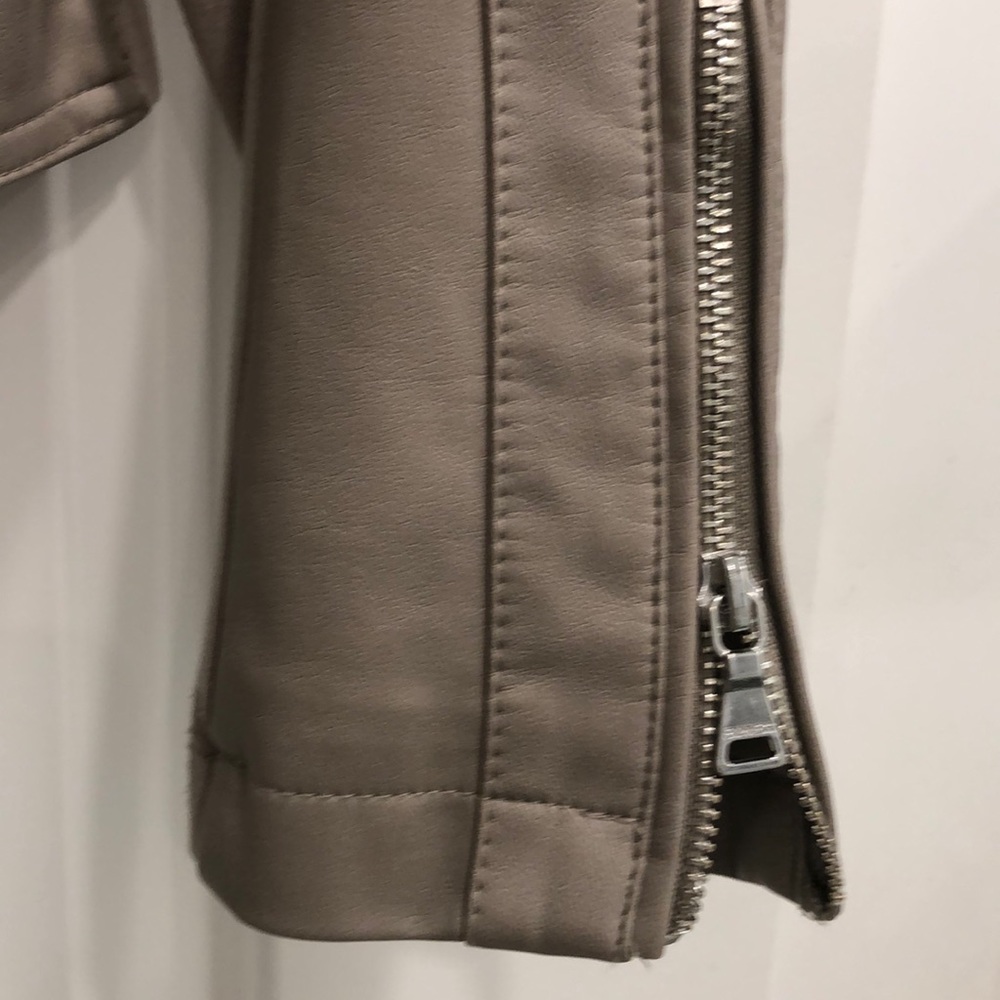 Express Jacket - image 4